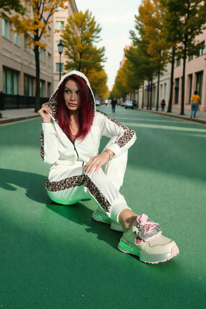 Trening Leopard pentru Femei 2026 Alb